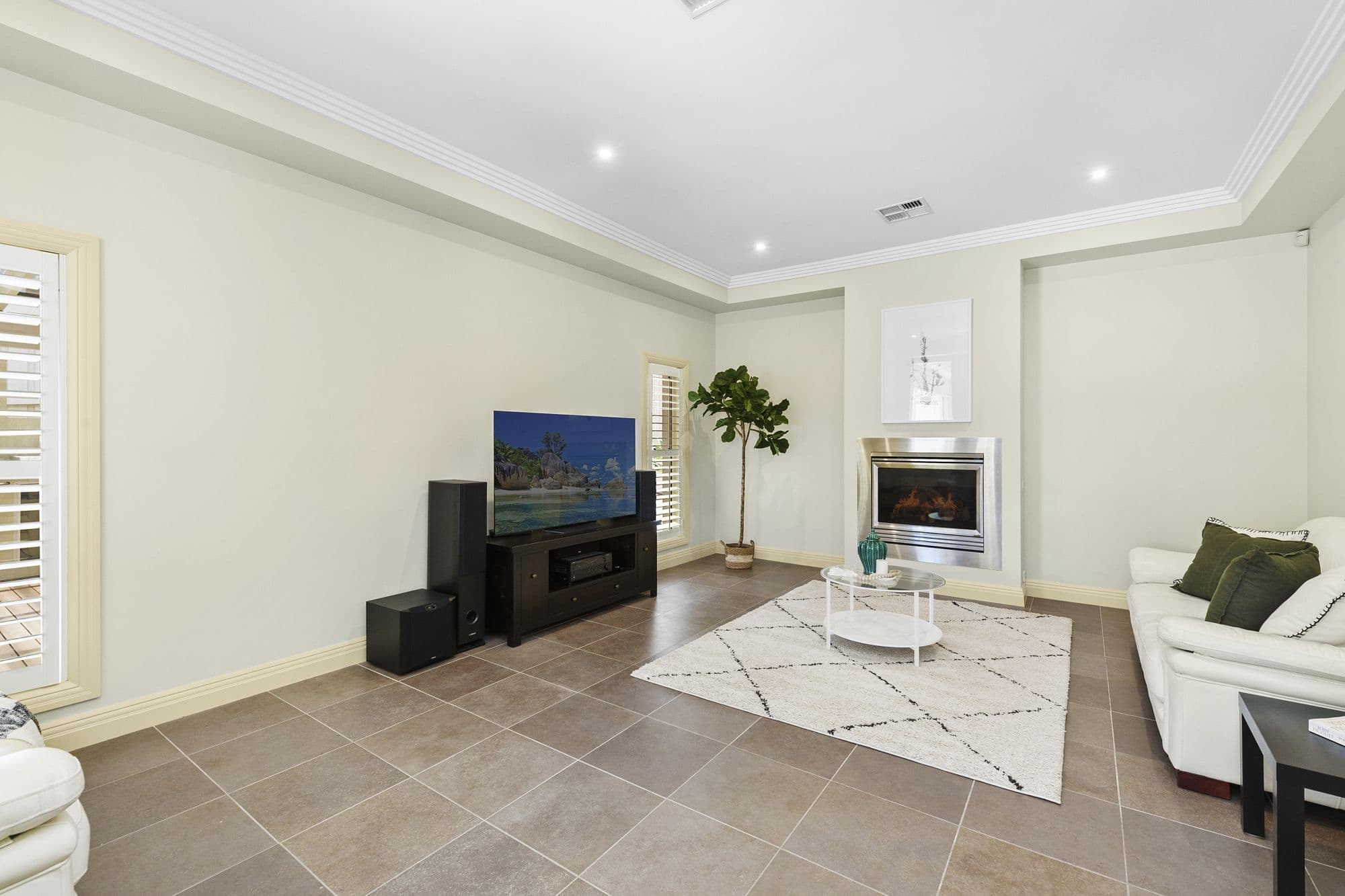 17 Pipersbrook Crescent, Bella Vista NSW 2153, Bella Vista - Thumbnail 2