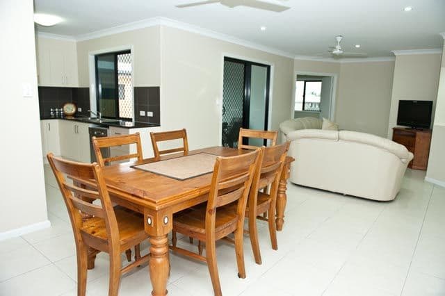 42 Hangan Street, BUCASIA QLD 4750, Bucasia - Thumbnail 4