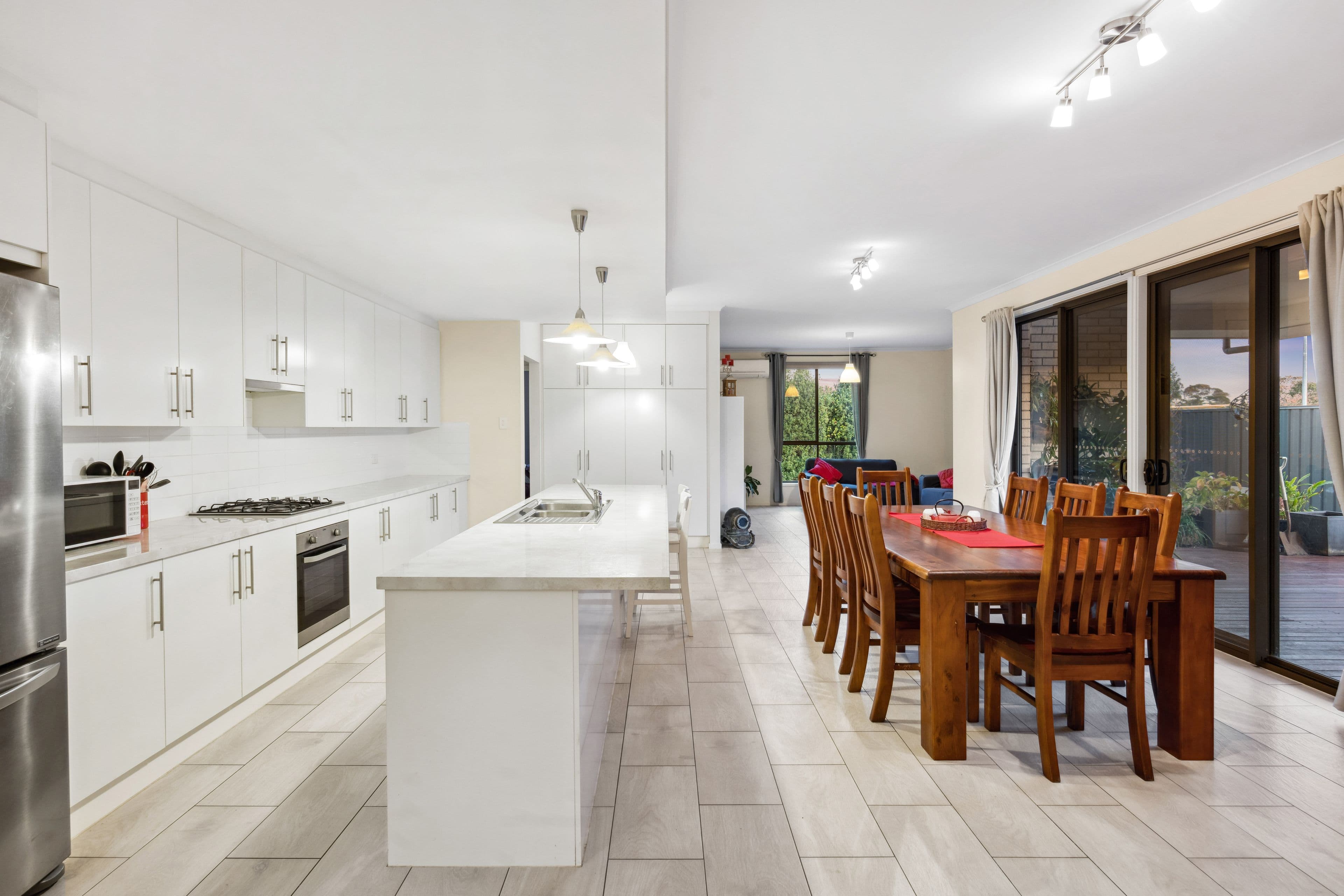 6 THOMAS Street, Strathalbyn SA 5255, Strathalbyn - Thumbnail 5