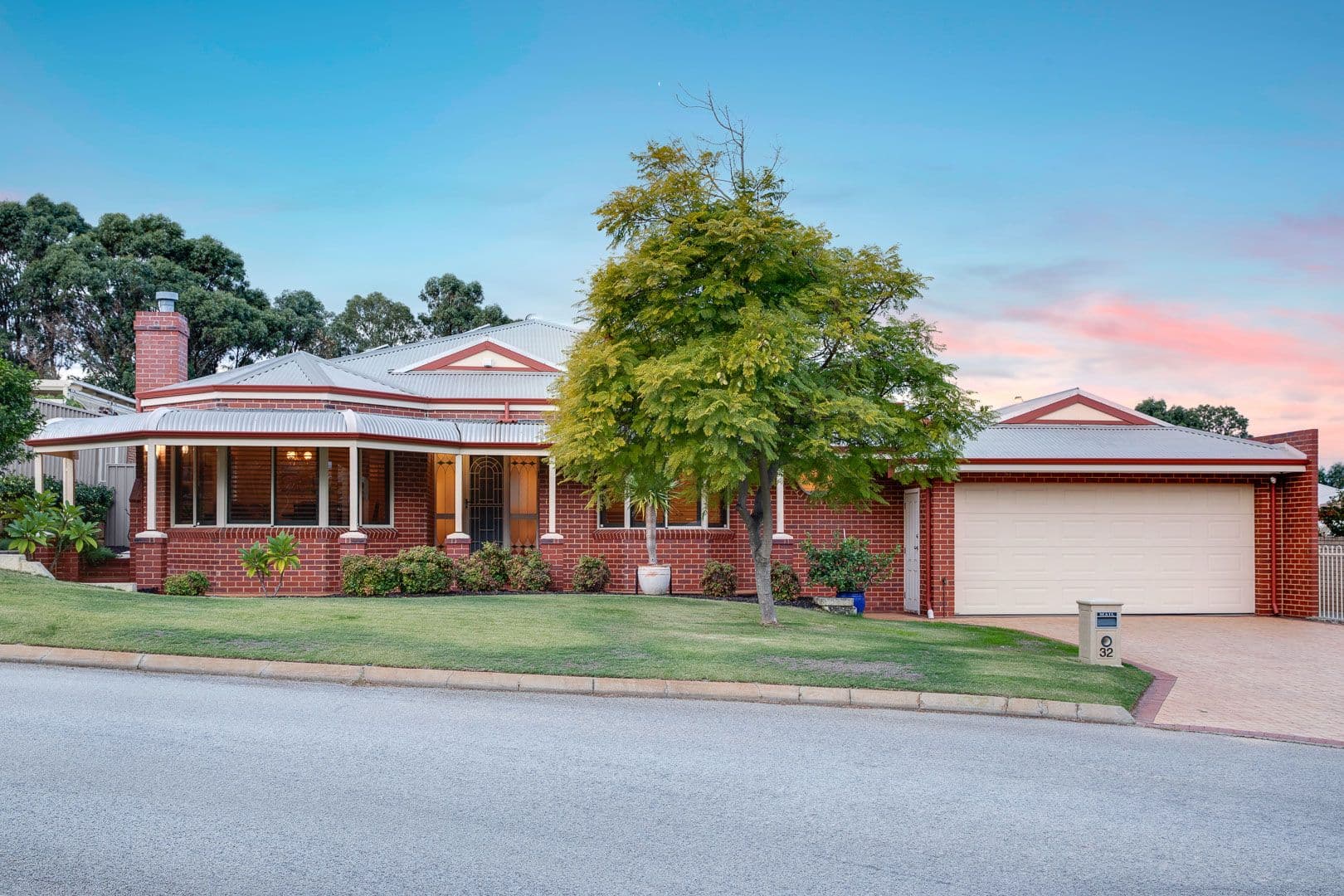 32 Warrener Gardens, Gwelup WA 6018, Gwelup - Image 1