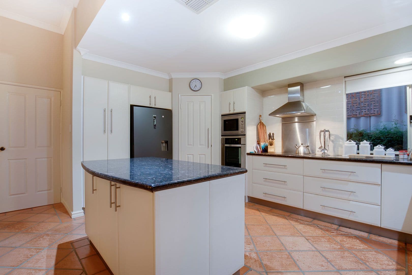 32 Warrener Gardens, Gwelup WA 6018, Gwelup - Thumbnail 5