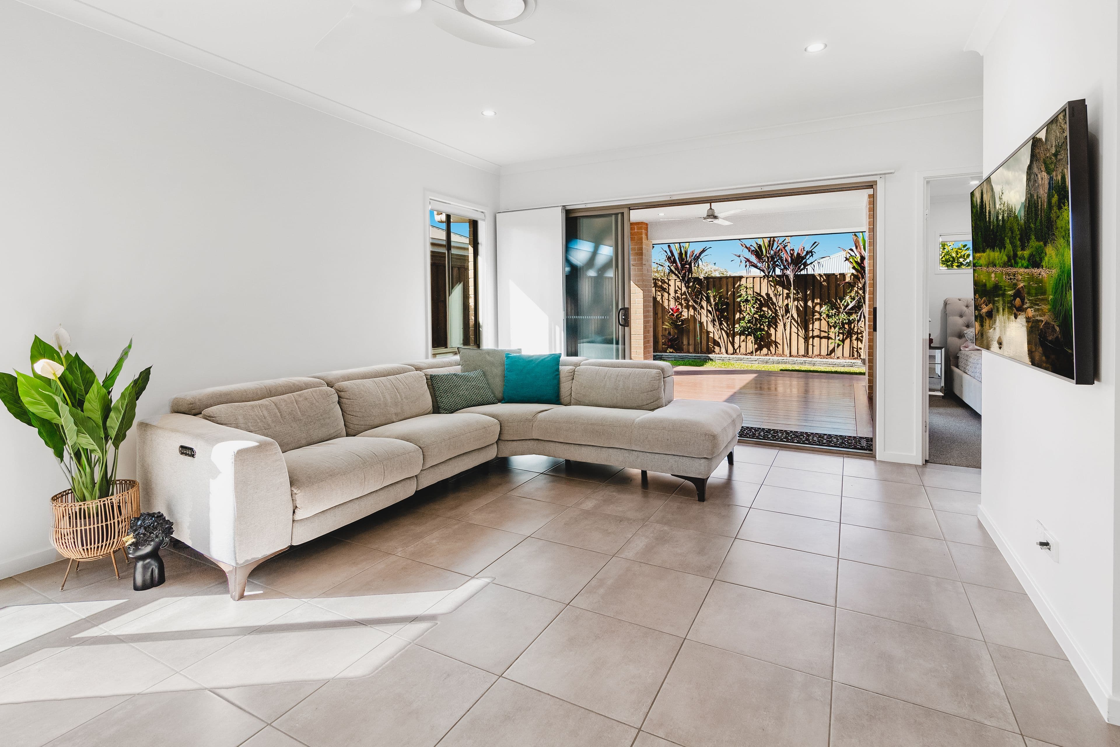 48 Whitsunday Circuit, Pimpama QLD 4209, Pimpama - Thumbnail 7