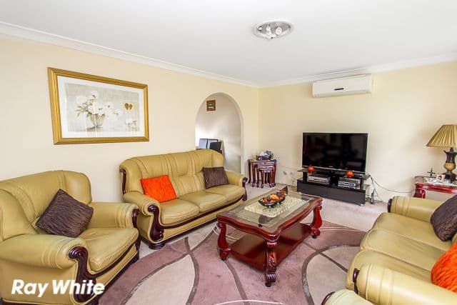 15 Longfellow Street, WETHERILL PARK NSW 2164, Wetherill Park - Thumbnail 4