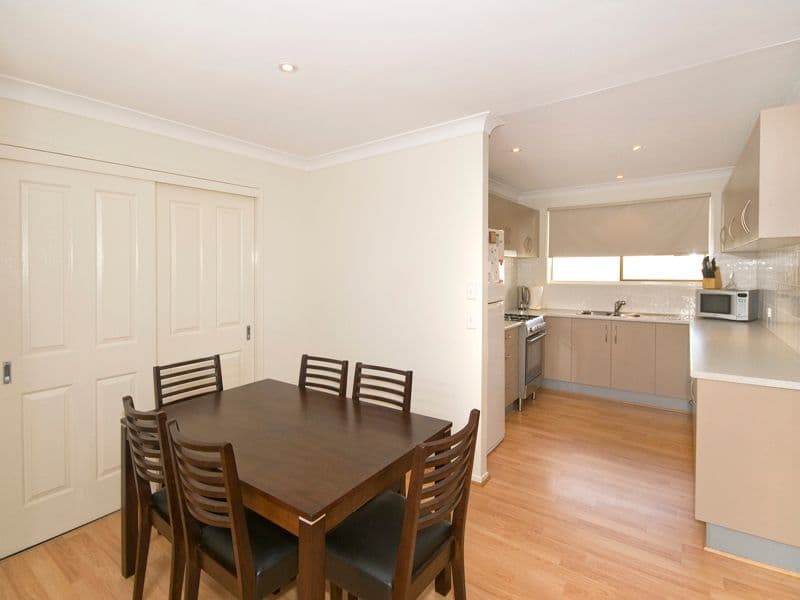 5 Amadeus Street, ELANORA QLD 4221, Elanora - Thumbnail 8