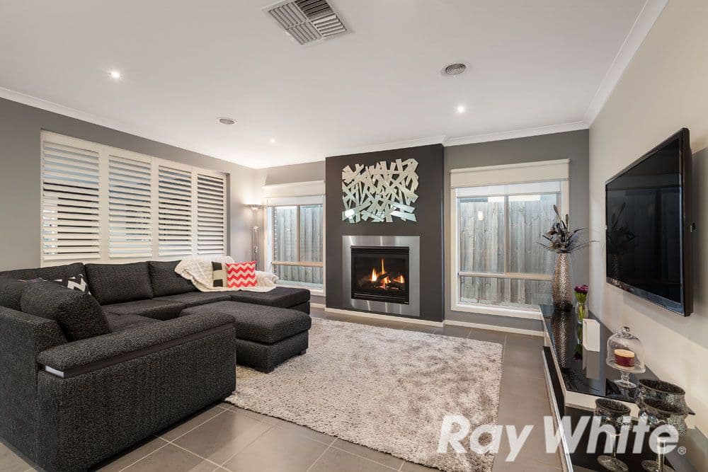 8 Breakwater Drive, Doreen VIC 3754, Doreen - Thumbnail 2