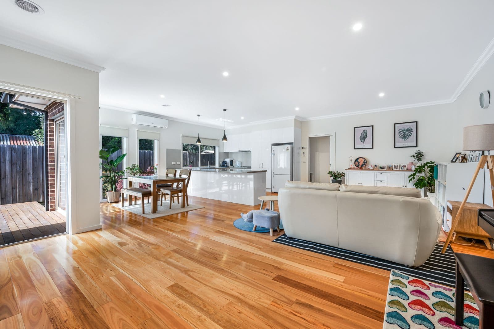 82 David Street North, Knoxfield VIC 3180, Knoxfield - Thumbnail 2
