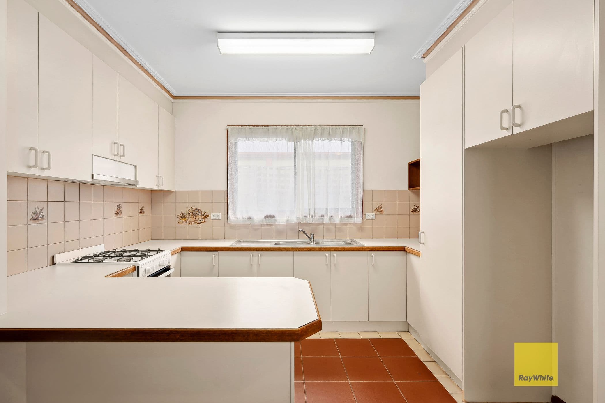 21 Catherine Street, Geelong West VIC 3218, Geelong West - Thumbnail 2