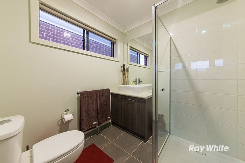 8 Firebird Street, Cranbourne East VIC 3977, Cranbourne East - Thumbnail 7