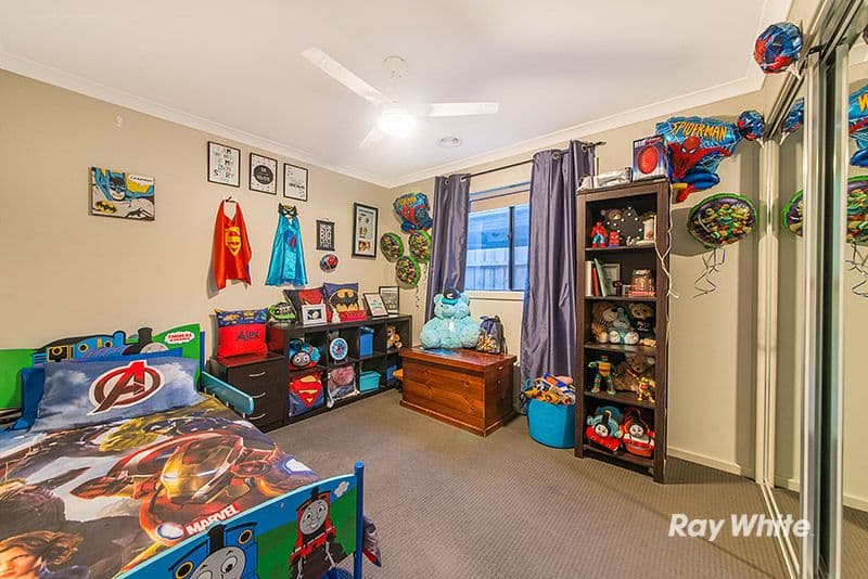 8 Firebird Street, Cranbourne East VIC 3977, Cranbourne East - Thumbnail 8