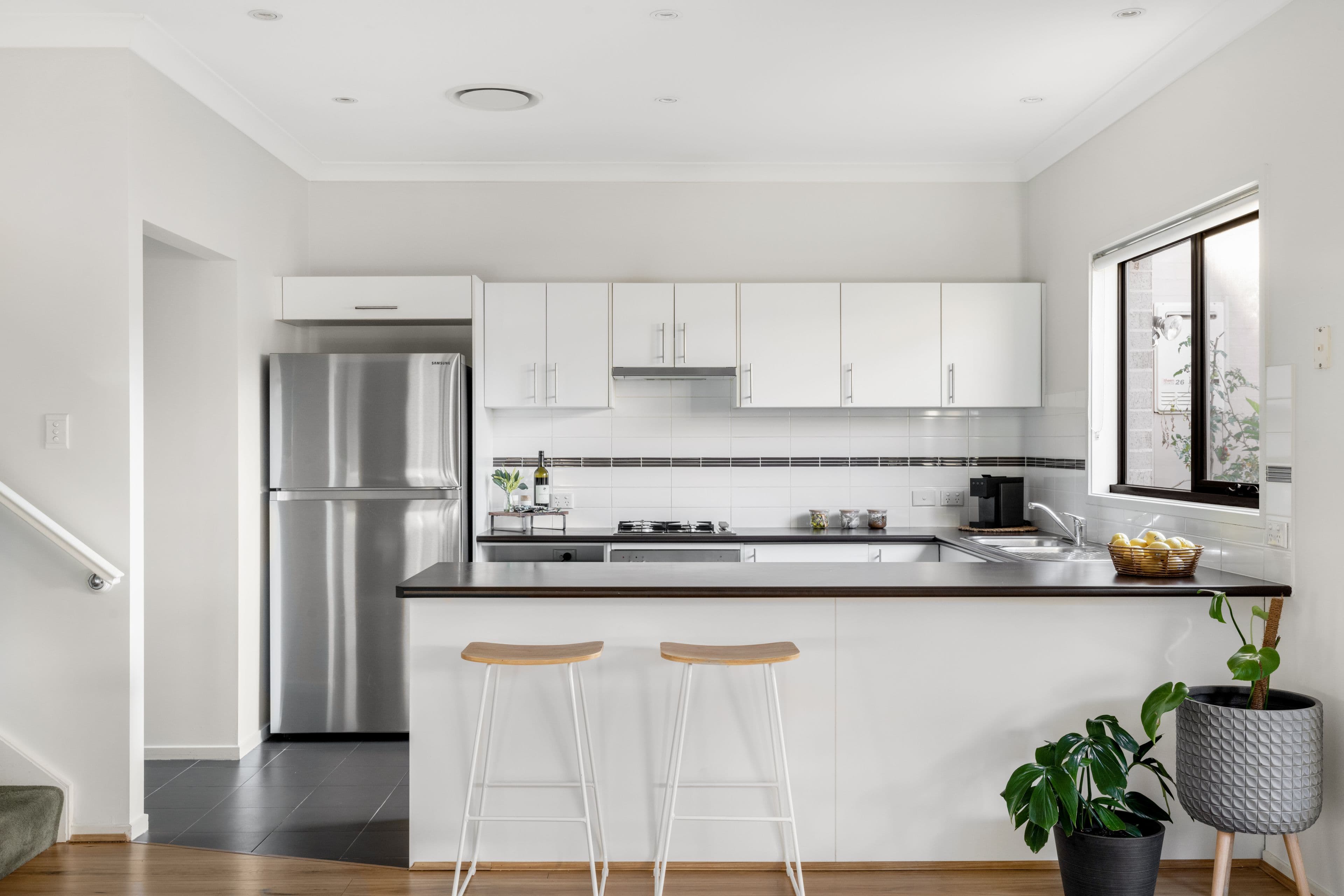 33 Stowe Avenue, Campbelltown NSW 2560, Campbelltown - Thumbnail 2