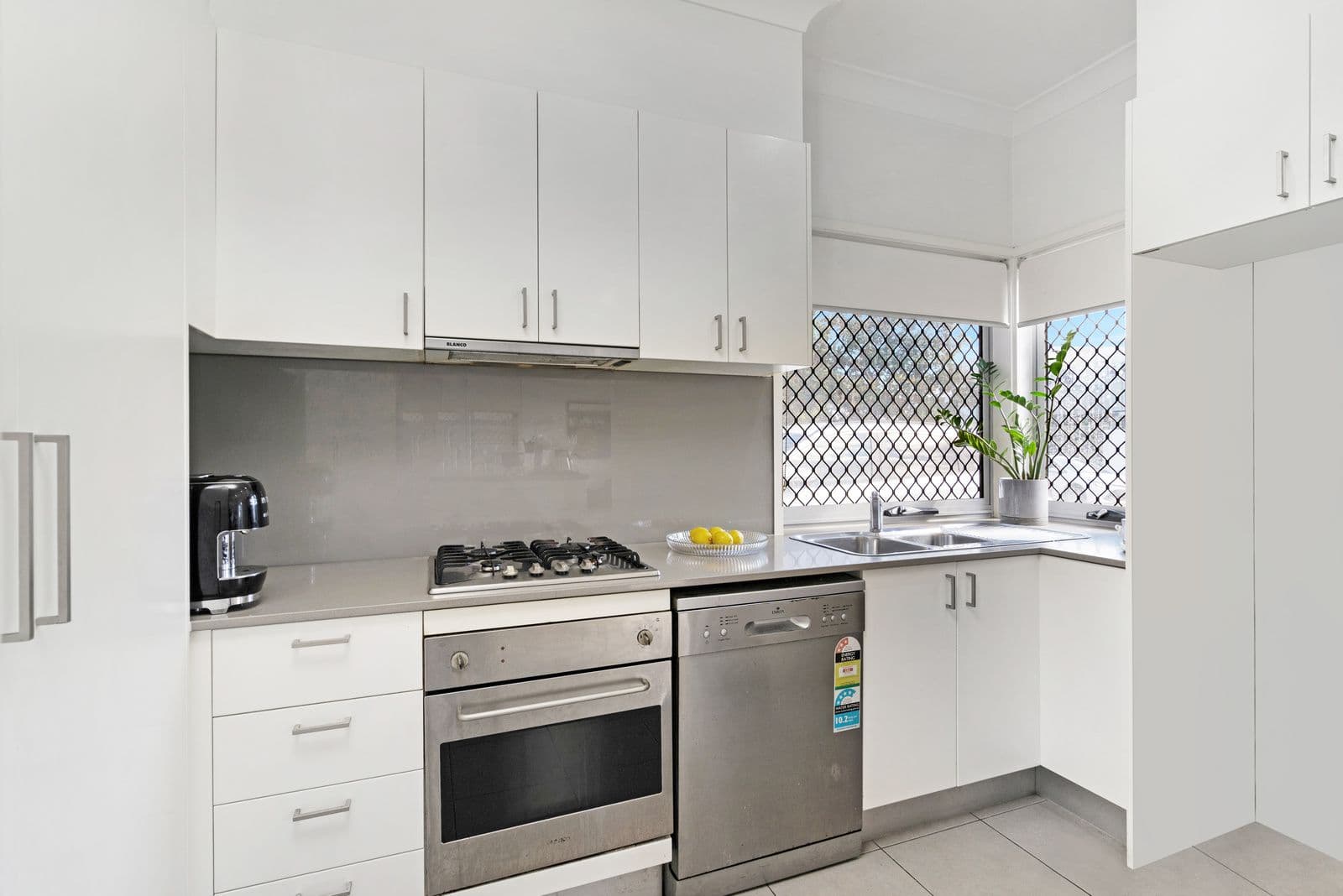 22 Emily Way, Varsity Lakes QLD 4227, Varsity Lakes - Thumbnail 3