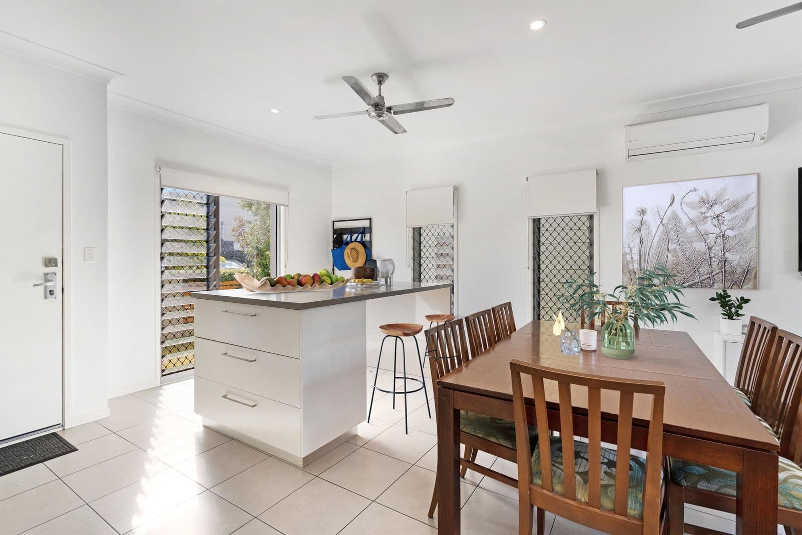 22 Emily Way, Varsity Lakes QLD 4227, Varsity Lakes - Thumbnail 4