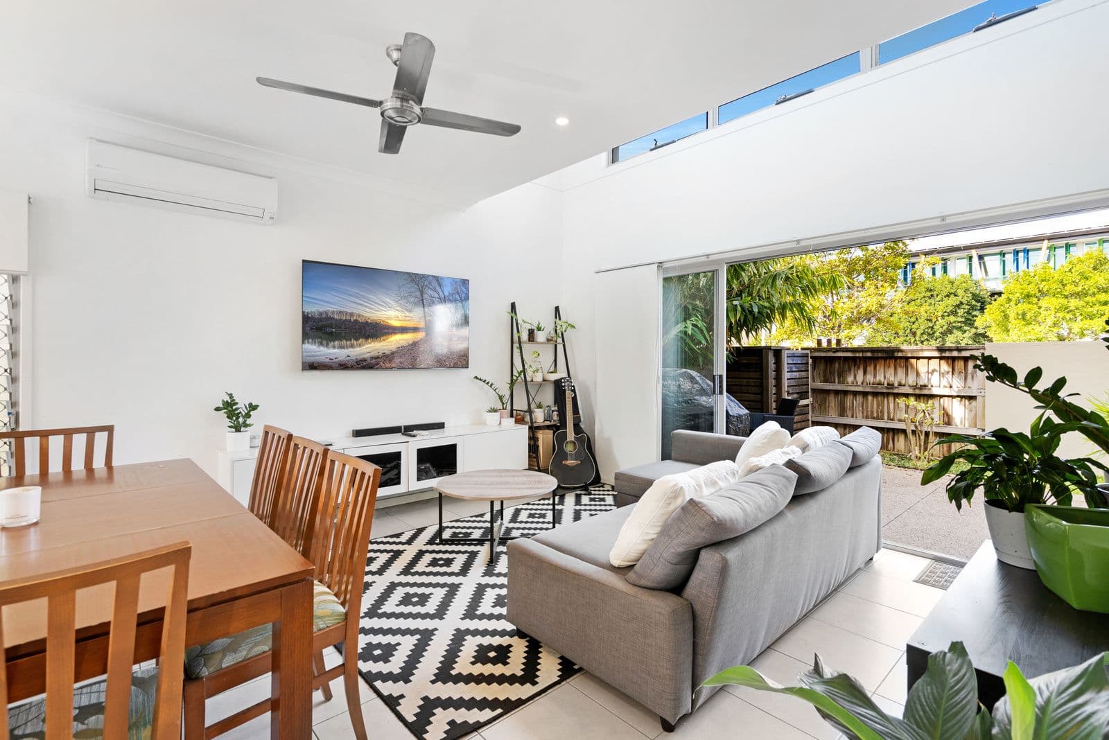 22 Emily Way, Varsity Lakes QLD 4227, Varsity Lakes - Thumbnail 5