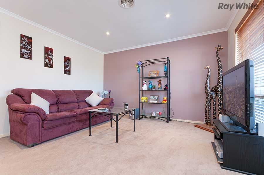 20 Heysen Parkway, Caroline Springs VIC 3023, Caroline Springs - Thumbnail 3