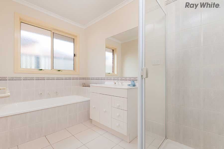 20 Heysen Parkway, Caroline Springs VIC 3023, Caroline Springs - Thumbnail 7