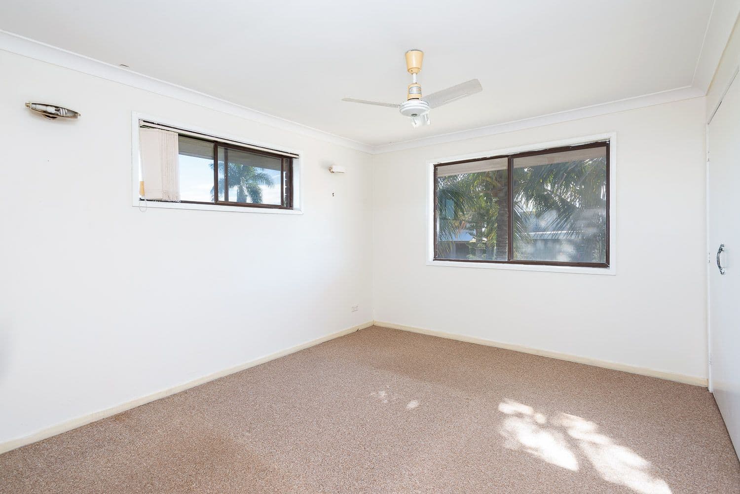 20 Hume Parade, Paradise Point QLD 4216, Paradise Point - Thumbnail 8