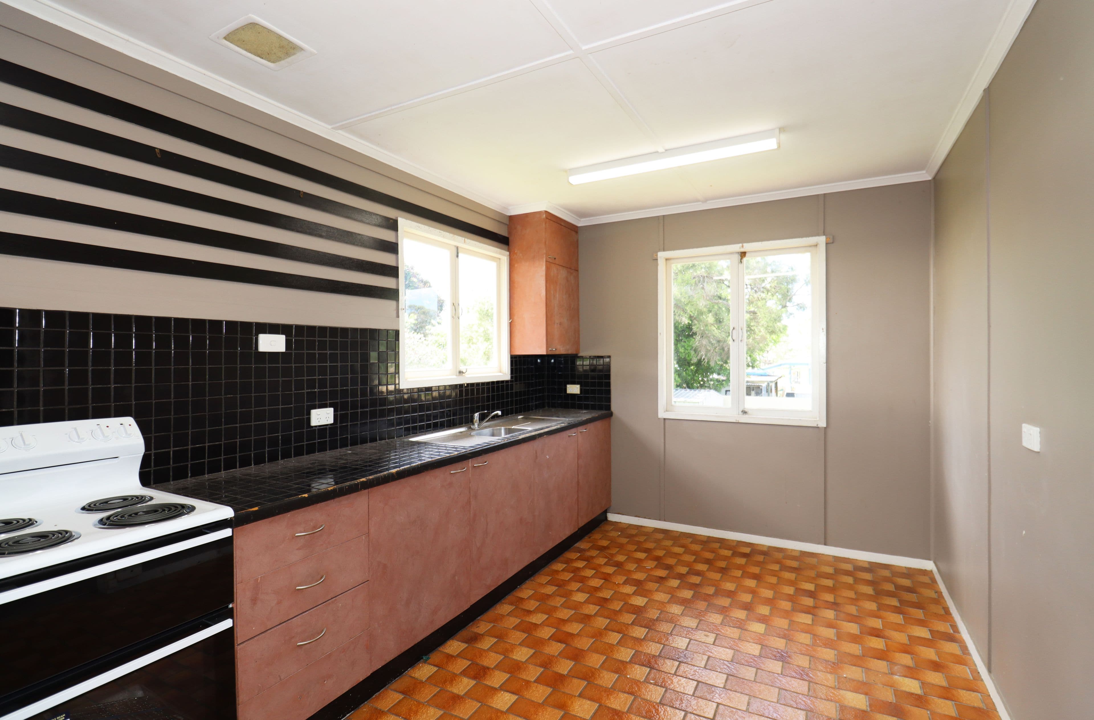 15 Don Street, Biloela QLD 4715, Biloela - Thumbnail 4