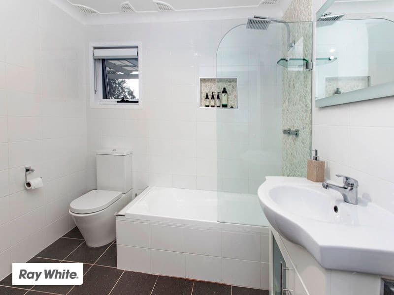 44 Kiarama Avenue, KIAMA DOWNS NSW 2533, Kiama Downs - Thumbnail 3
