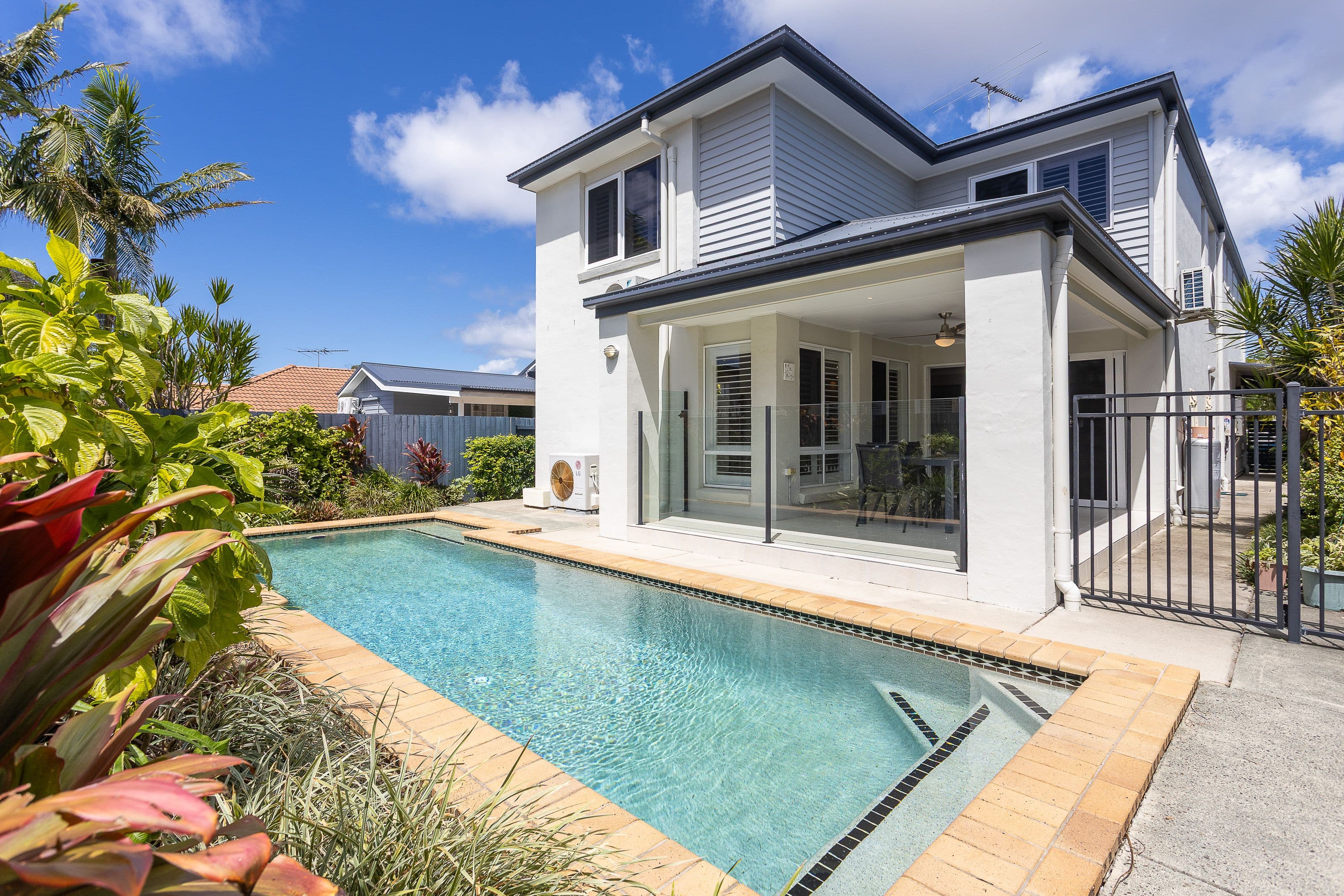 26 Garnet Street, Scarborough QLD 4020, Scarborough - Thumbnail 2