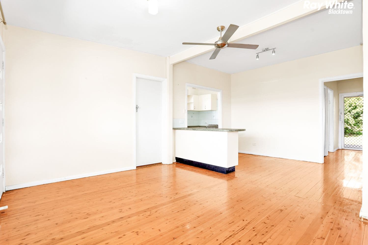 9 RUSSELL Street, Blacktown NSW 2148, Blacktown - Thumbnail 3