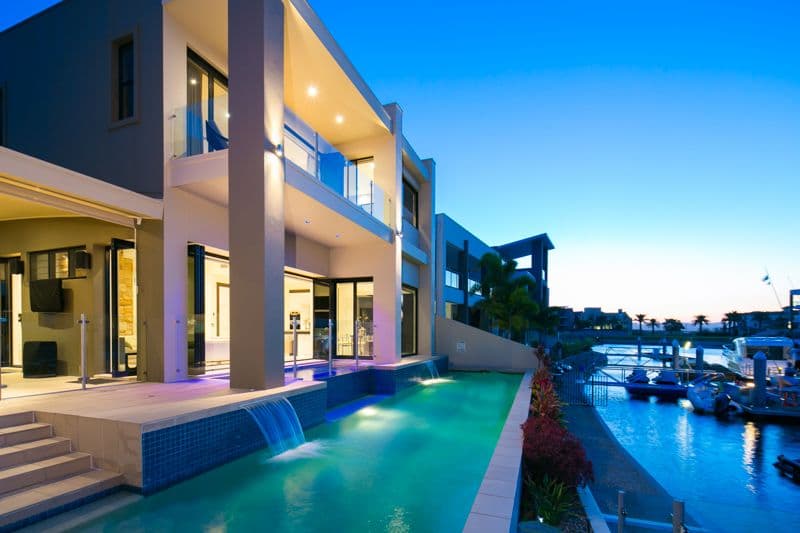 21 Hampton Court, Sovereign Islands QLD 4216, Sovereign Islands - Thumbnail 2