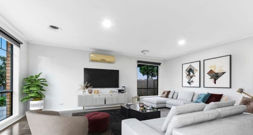 16 Josephine Avenue, Cranbourne North VIC 3977, Cranbourne North - Thumbnail 3