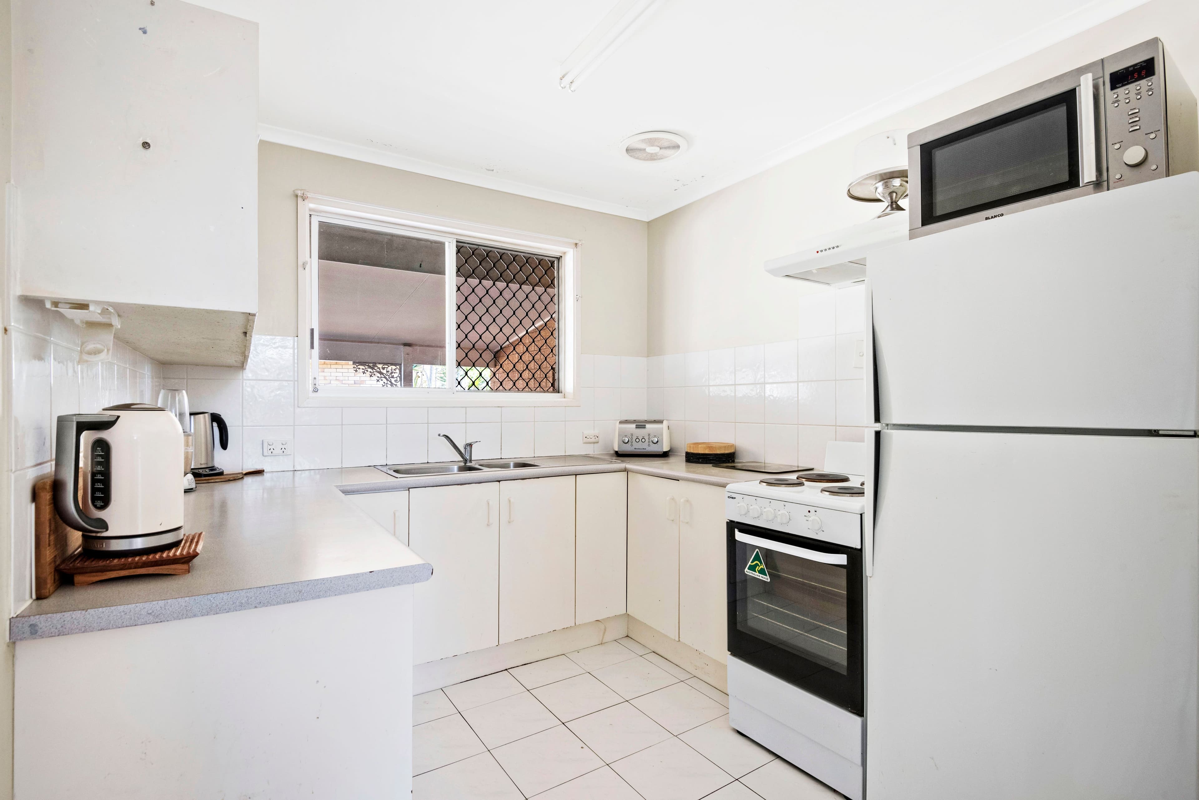 39 Alec Avenue, Mermaid Waters QLD 4218, Mermaid Waters - Thumbnail 6