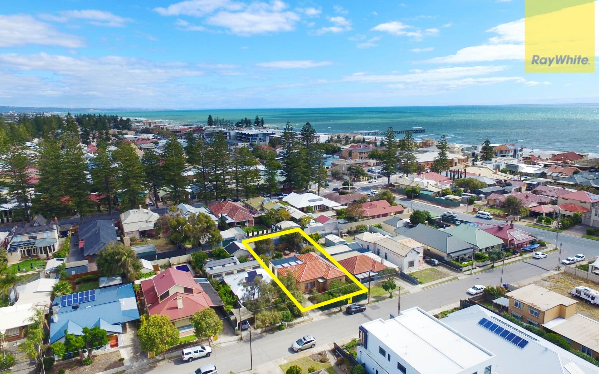 11 Chester Street, Henley Beach SA 5022, Henley Beach - Thumbnail 2
