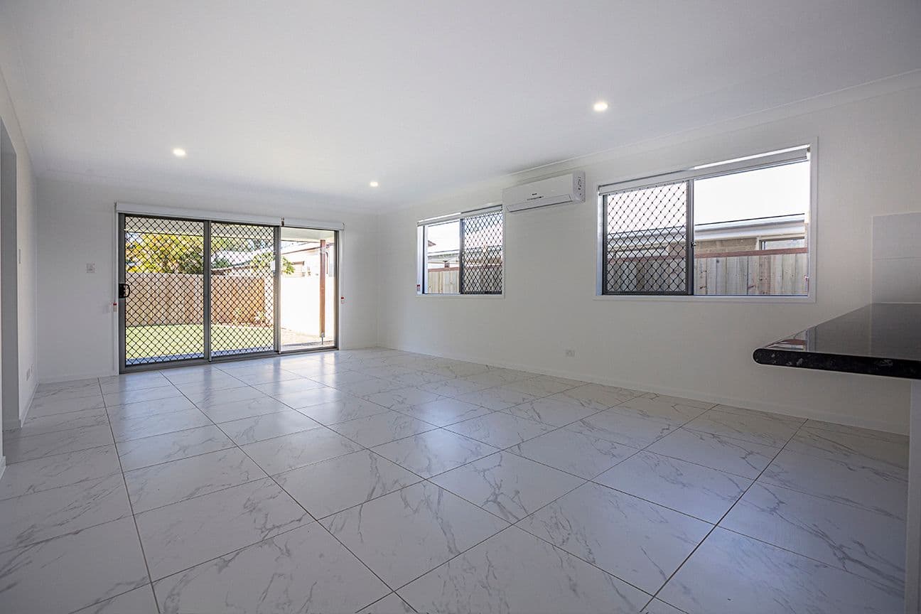 18 Molloy Street, Silkstone QLD 4304, Silkstone - Thumbnail 4