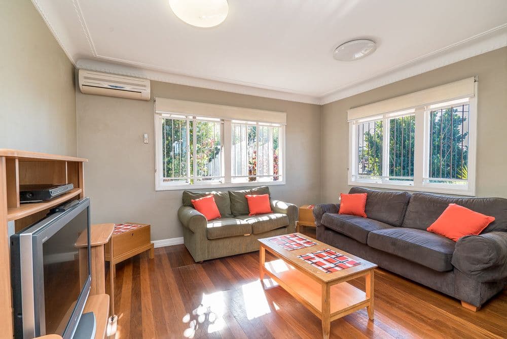 2 School Road, Yeronga QLD 4104, Yeronga - Thumbnail 2