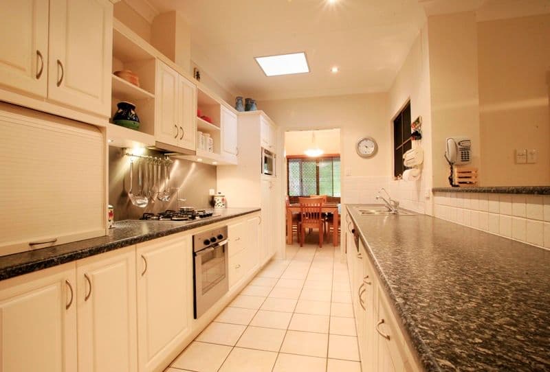 19 Serrano Crescent, CRANBROOK QLD 4814, Cranbrook - Thumbnail 2