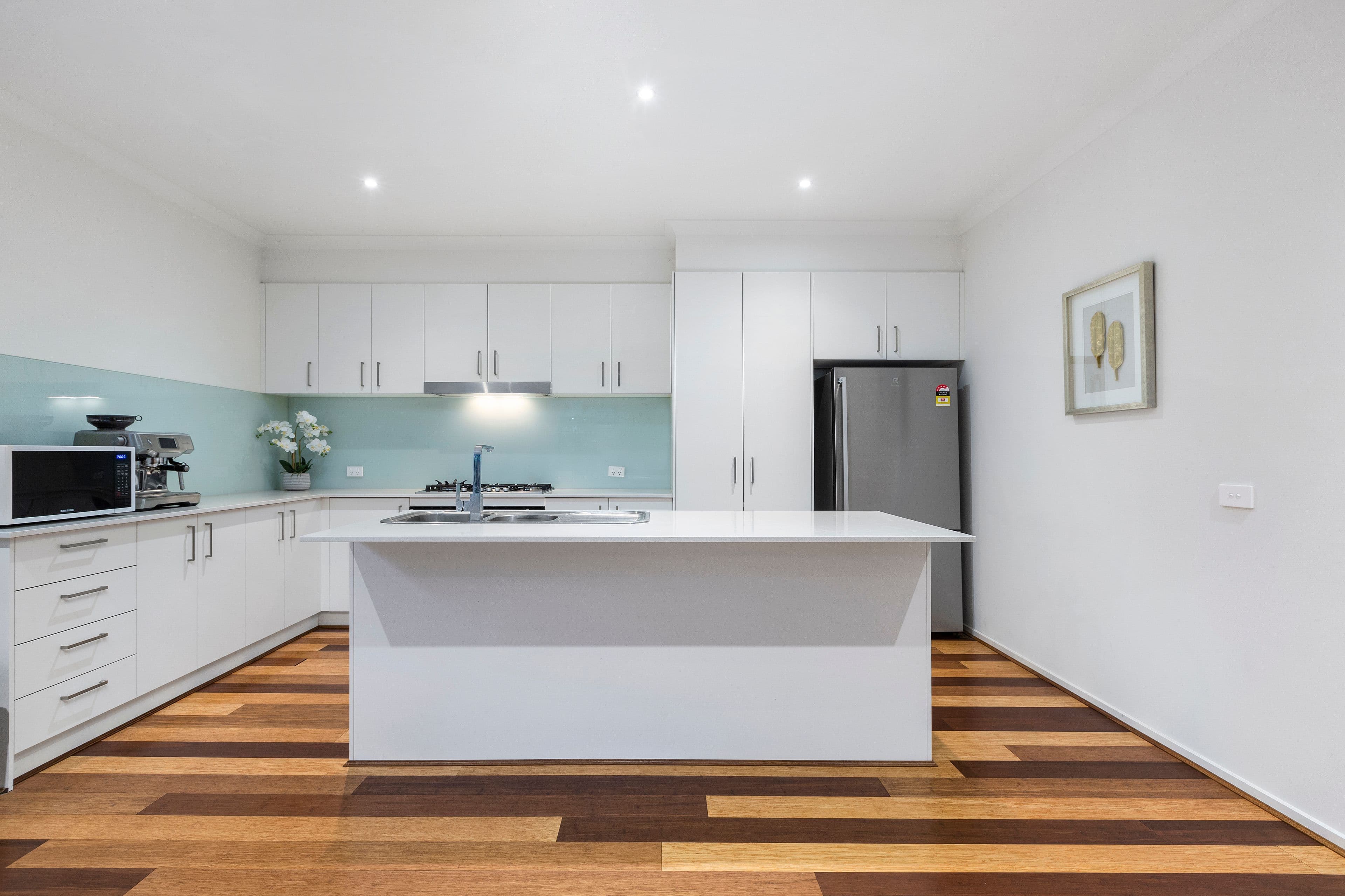 2 Nette Court, Moorabbin VIC 3189, Moorabbin - Thumbnail 2