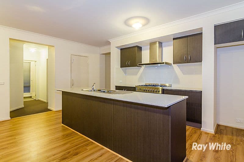 46 Connewara Crescent, Clyde North VIC 3978, Clyde North - Thumbnail 3
