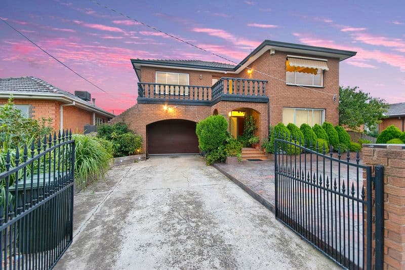 61 Scotsburn Avenue, OAKLEIGH SOUTH VIC 3167, Oakleigh South - Image 1