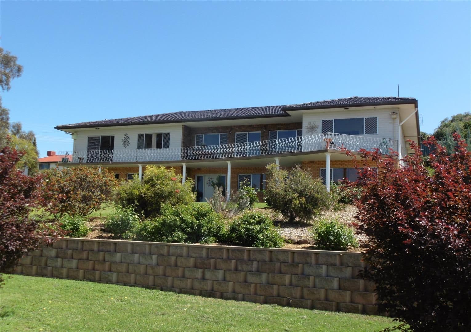 2 Panorama Crescent, Parkes - Image 1