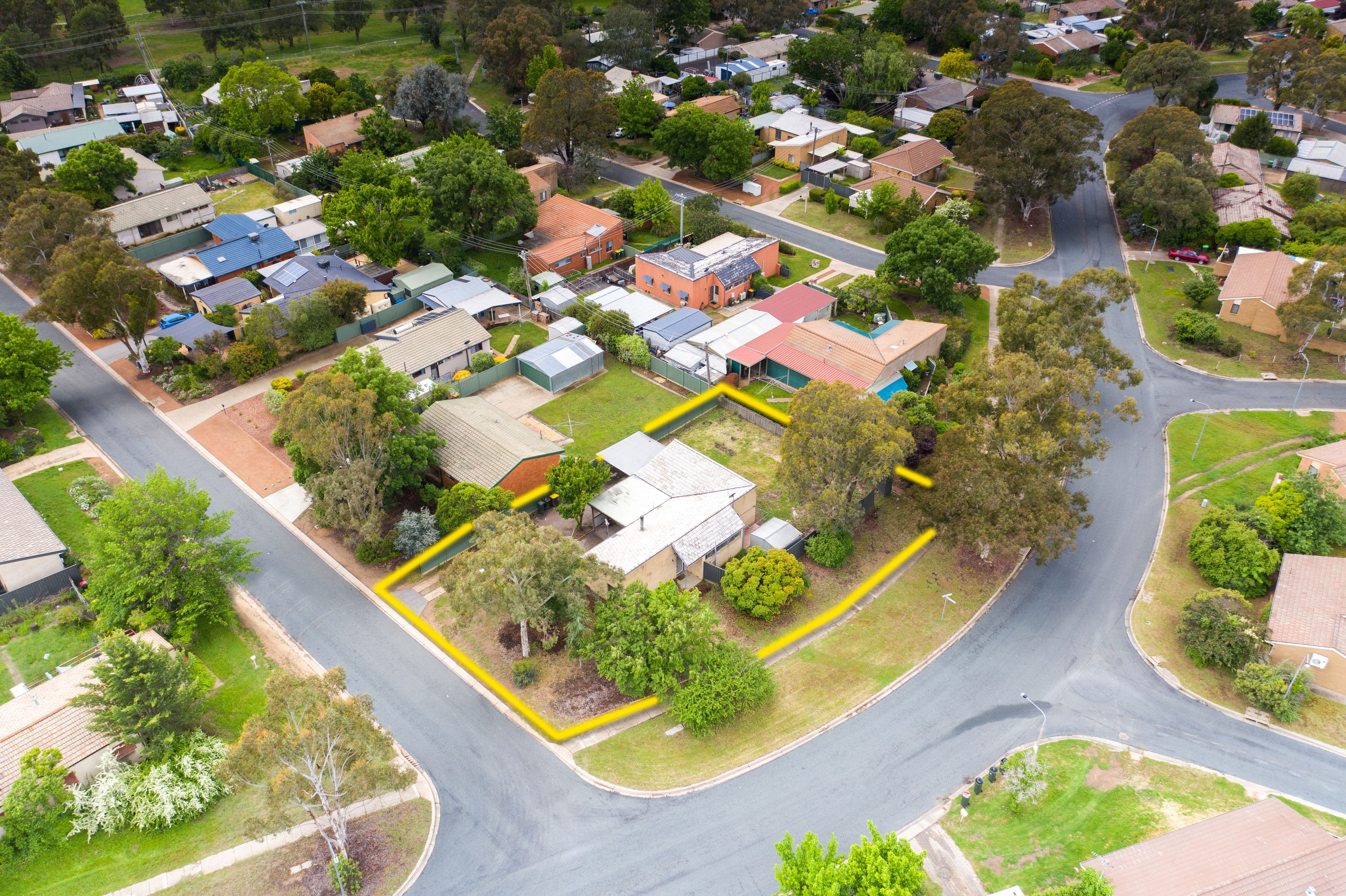 47 Ferrett Circuit, Kambah ACT 2902, Kambah - Thumbnail 2