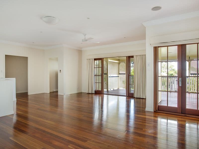 8 Melbourne Avenue, CAMP HILL QLD 4152, Camp Hill - Thumbnail 2