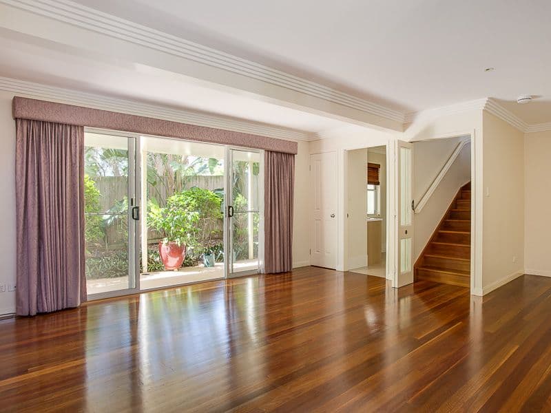 8 Melbourne Avenue, CAMP HILL QLD 4152, Camp Hill - Thumbnail 5