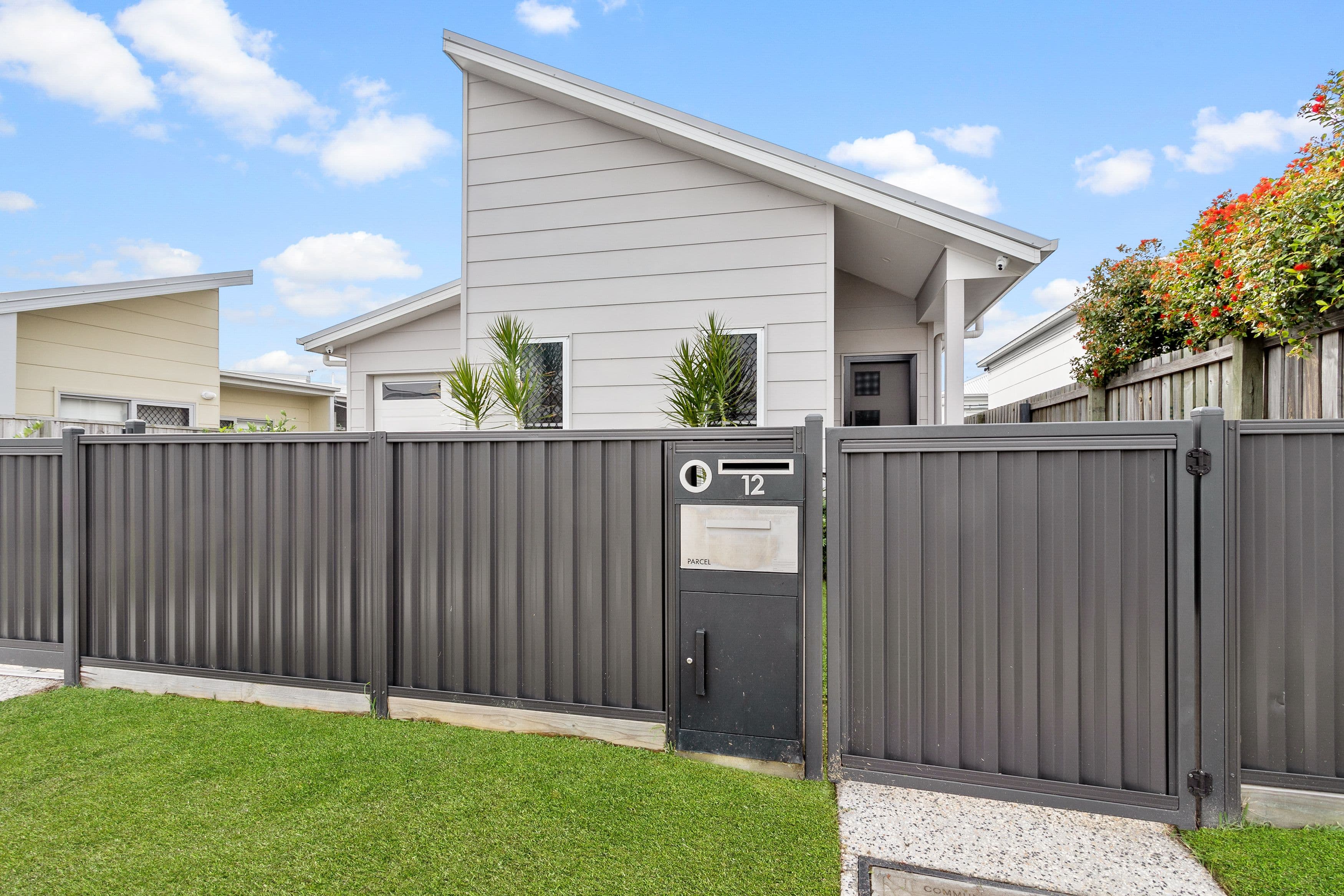 12 Seabreeze Circuit, Deception Bay QLD 4508, Deception Bay - Thumbnail 2