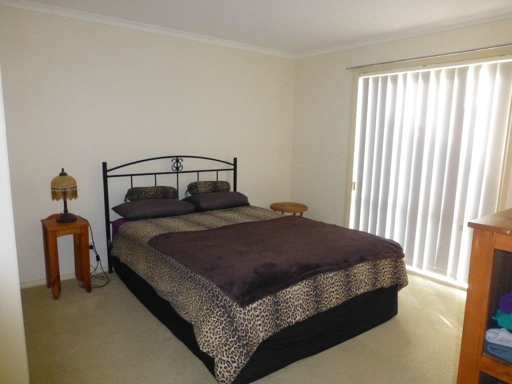 21 Alfred Avenue, ECHUCA VIC 3564, Echuca - Thumbnail 4