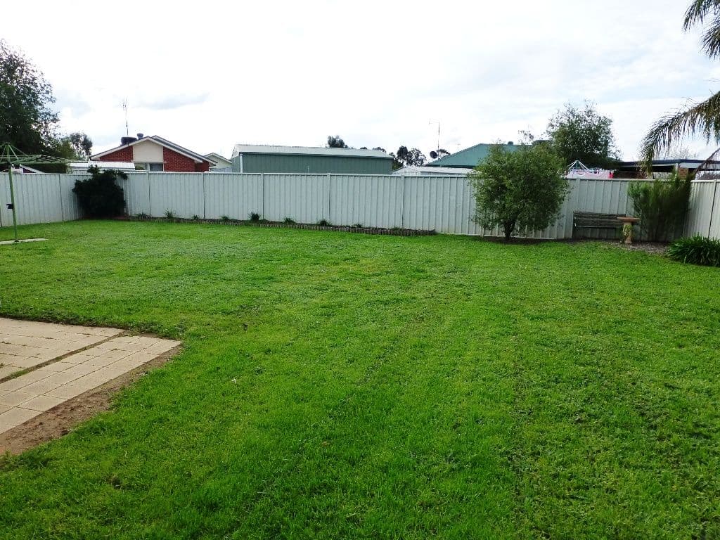 21 Alfred Avenue, ECHUCA VIC 3564, Echuca - Thumbnail 7