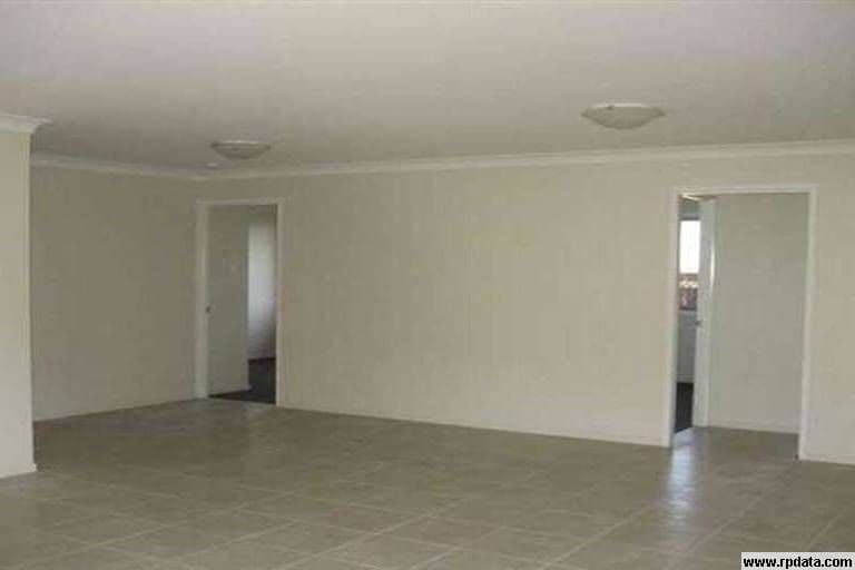 55 Whitman Street, WESTBROOK QLD 4350, Westbrook - Thumbnail 3