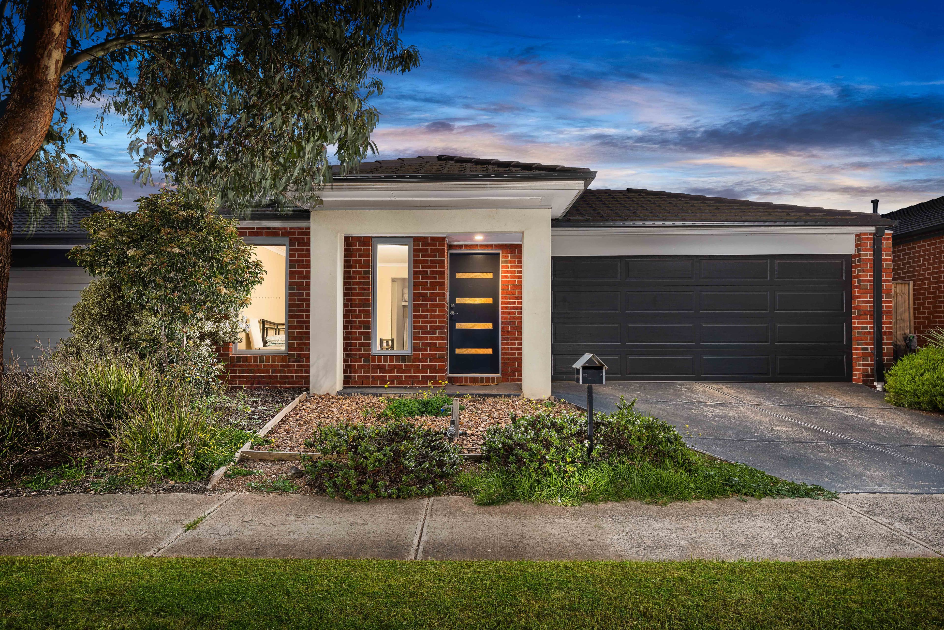 32 Longreach Parade, Point Cook VIC 3030, Point Cook - Image 1