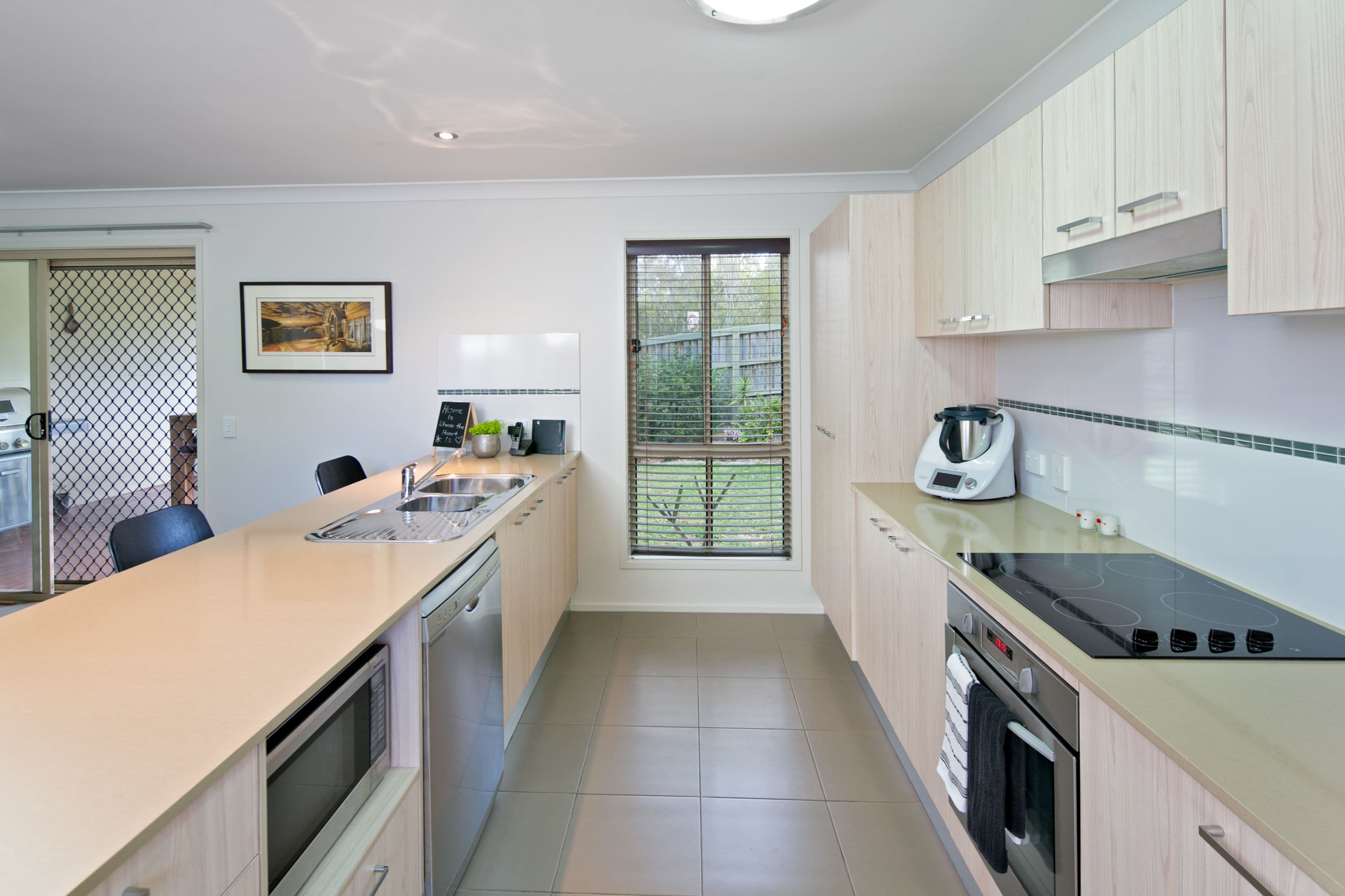 33 Papaya Street, Mount Cotton QLD 4165, Mount Cotton - Thumbnail 3