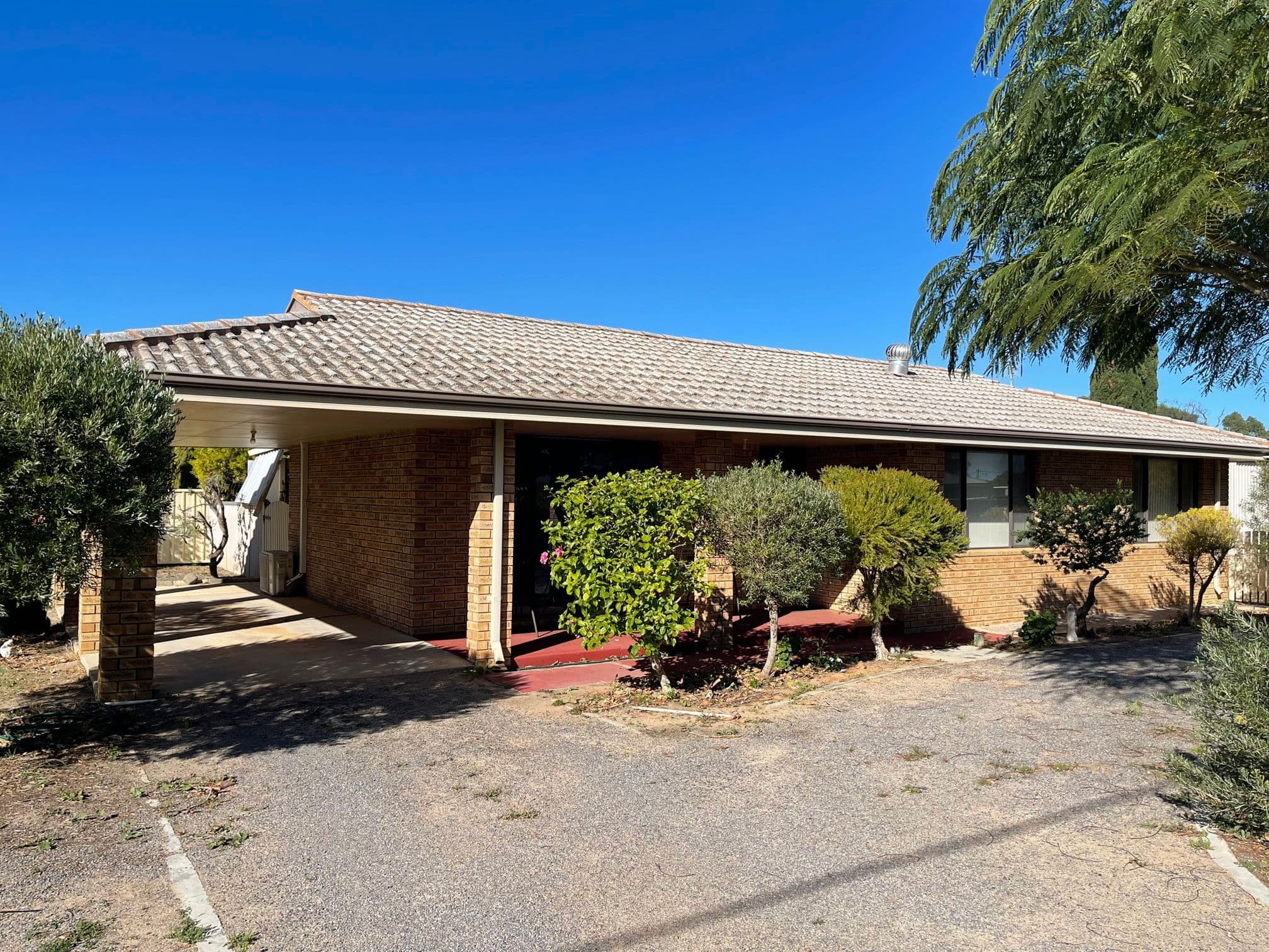 5 Irwin Crescent, Dongara WA 6525, Dongara - Image 1