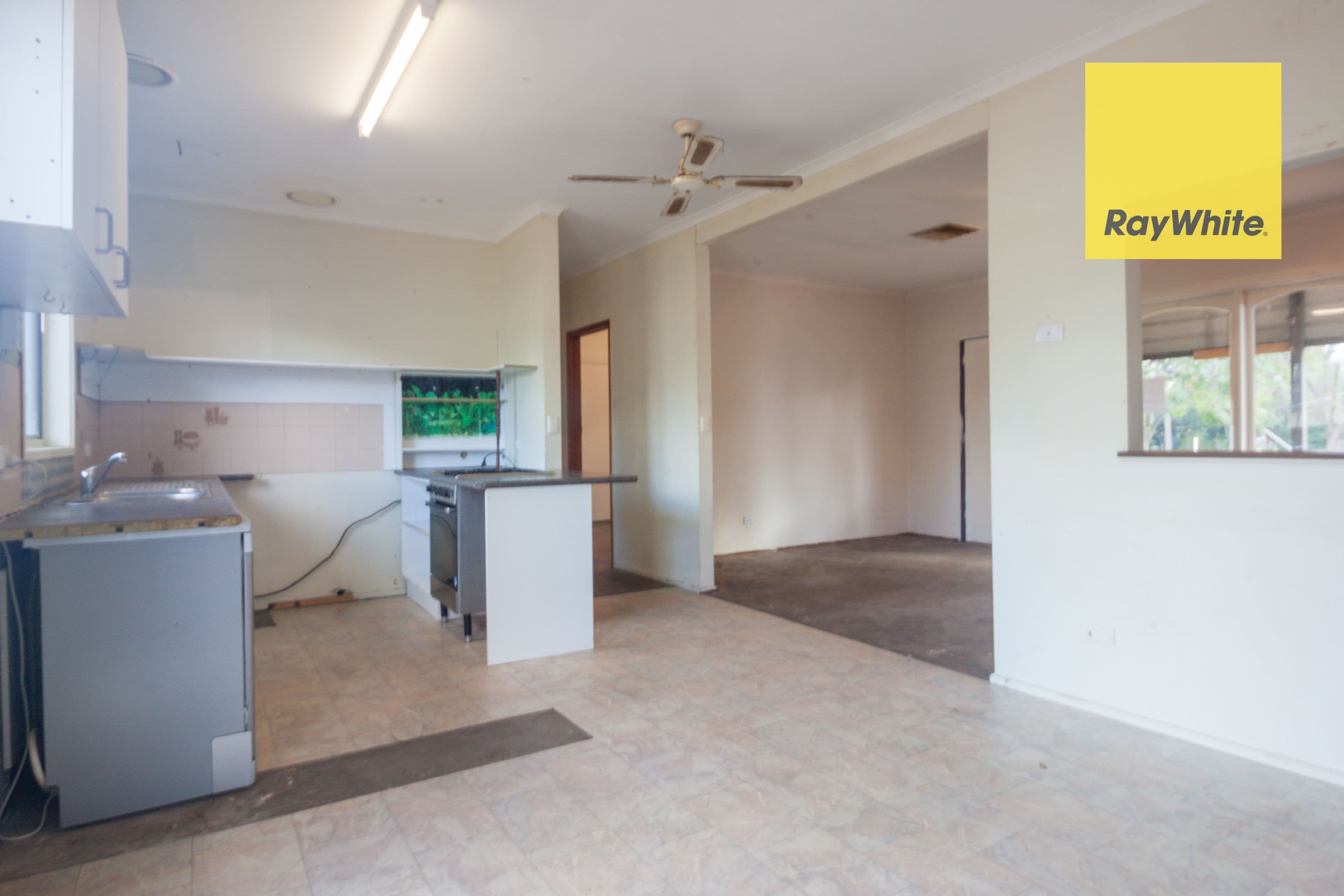 96 Hammer Street, Howlong - Thumbnail 4