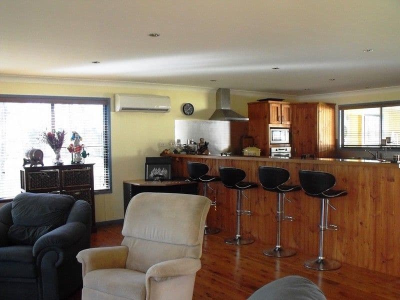 27 Millis Way, NANANGO QLD 4615, Nanango - Thumbnail 4