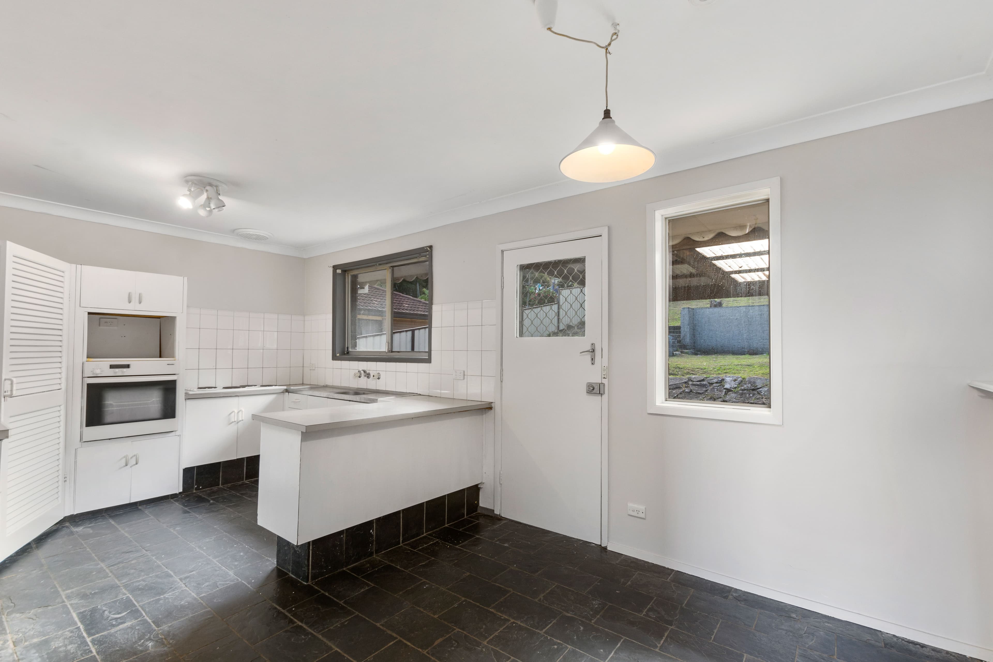 2 Thirroul Road, Kanahooka NSW 2530, Kanahooka - Thumbnail 6