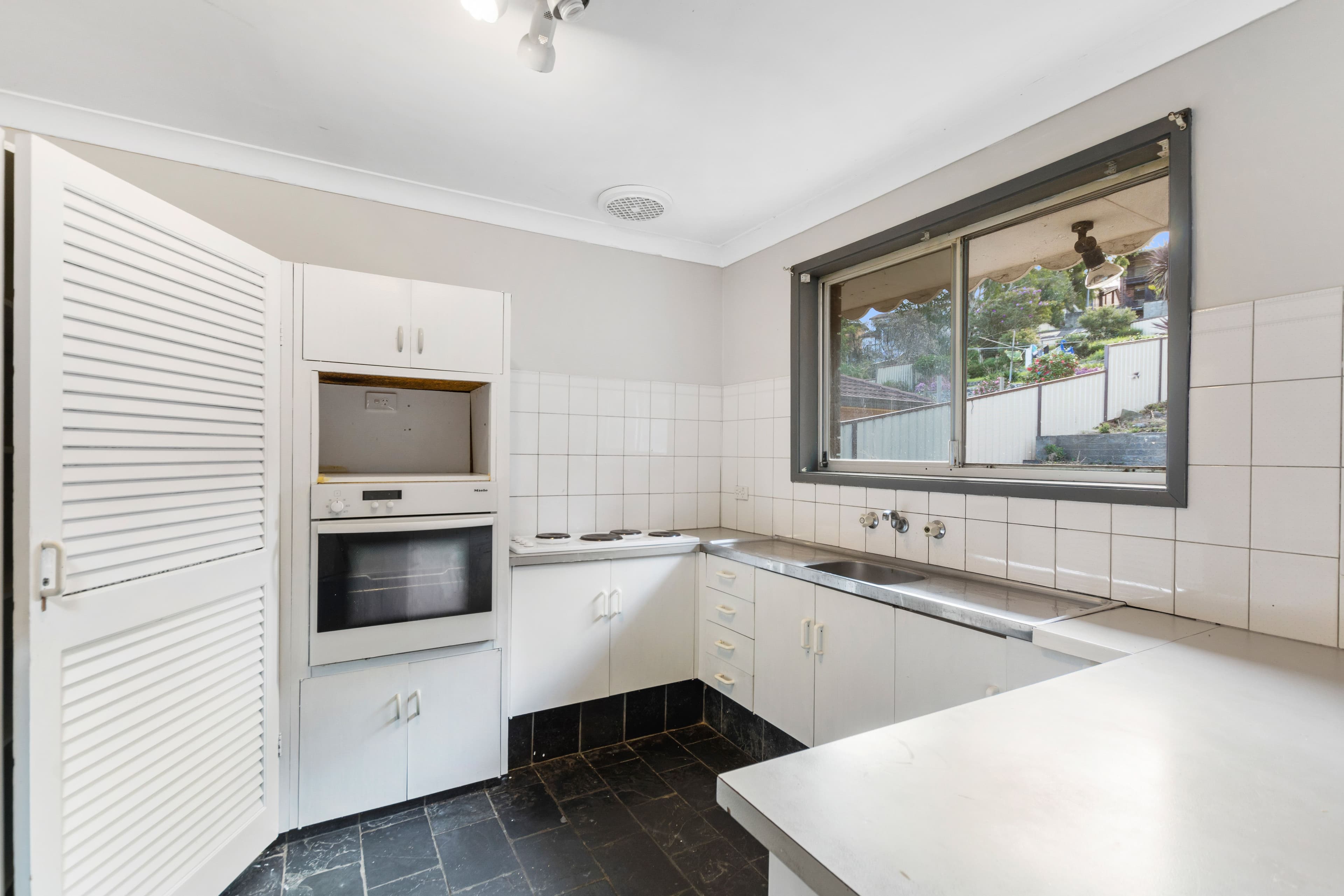 2 Thirroul Road, Kanahooka NSW 2530, Kanahooka - Thumbnail 8