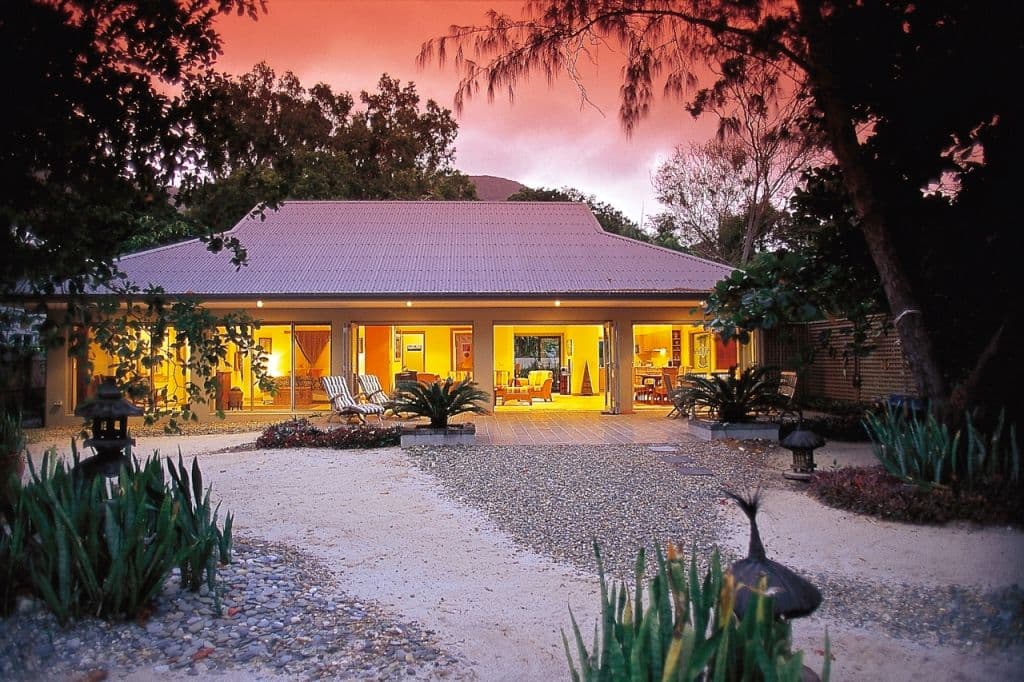 9 Oak Street, OAK BEACH QLD 4877, Oak Beach - Thumbnail 2